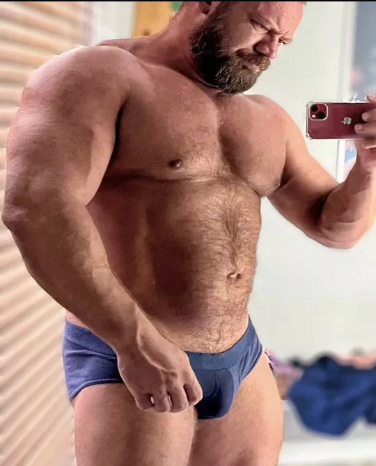 thick posted by peludoporfavor