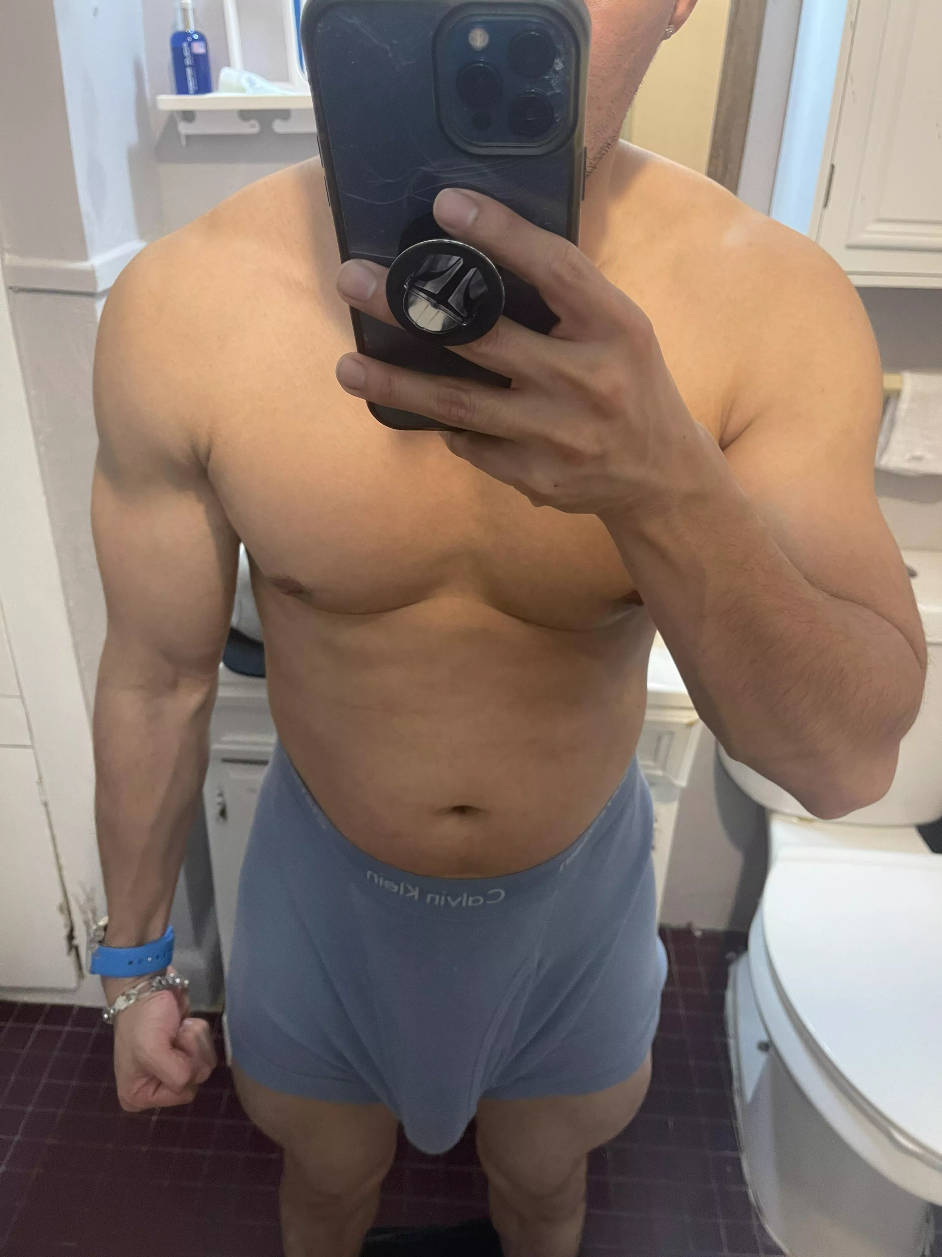 Thick thighs are the prize posted by Kchavez230-2ndacct