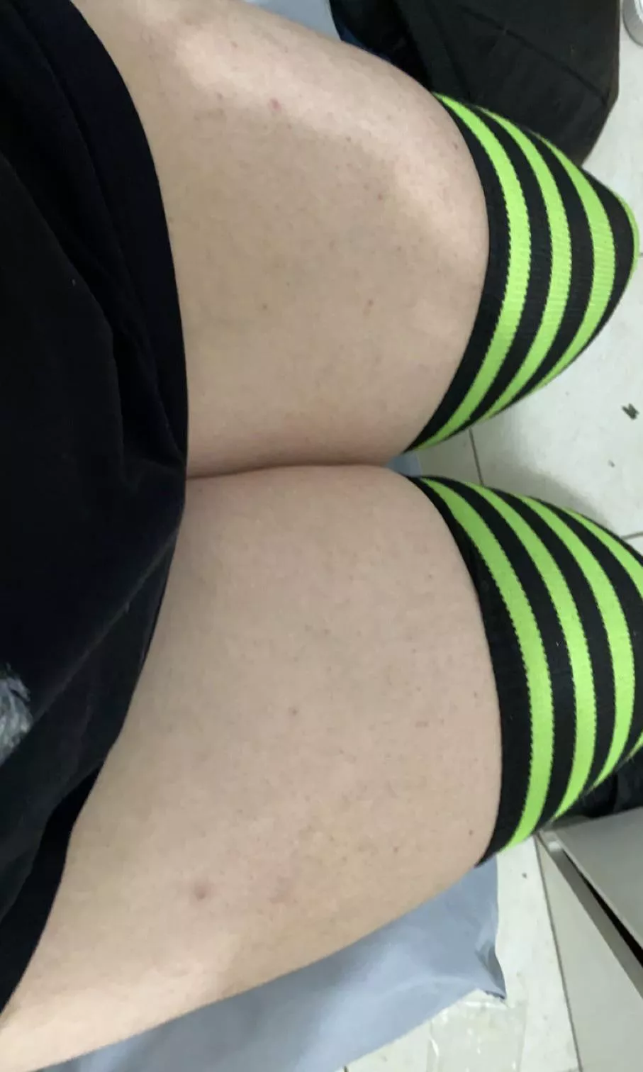 Thick thighs save lives 😉 posted by feralgoblinn666