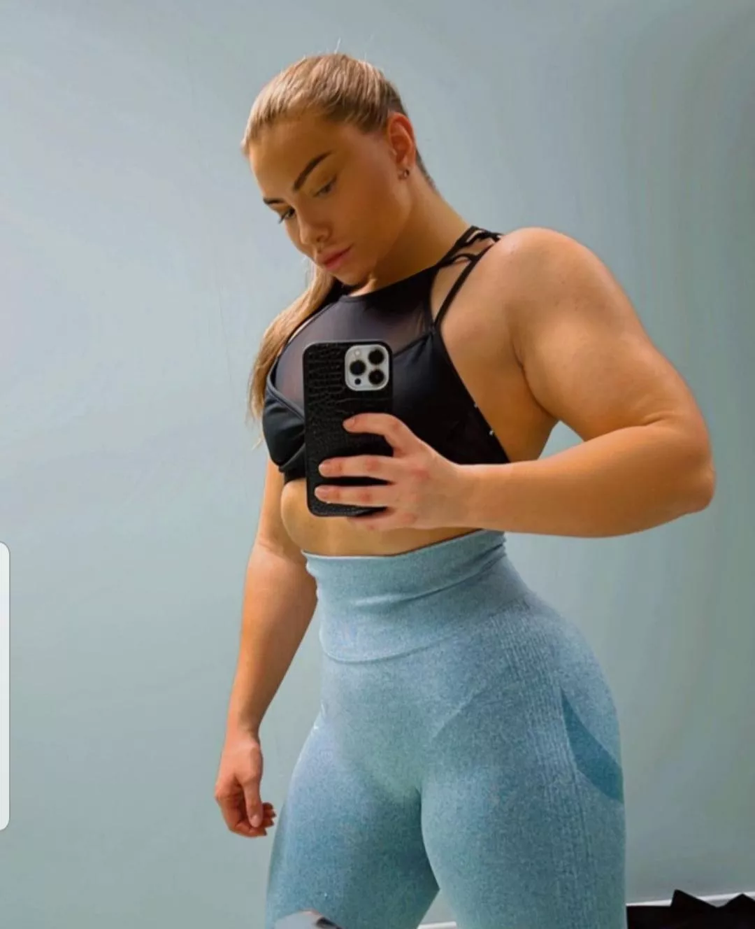 Thickie posted by Gefran27