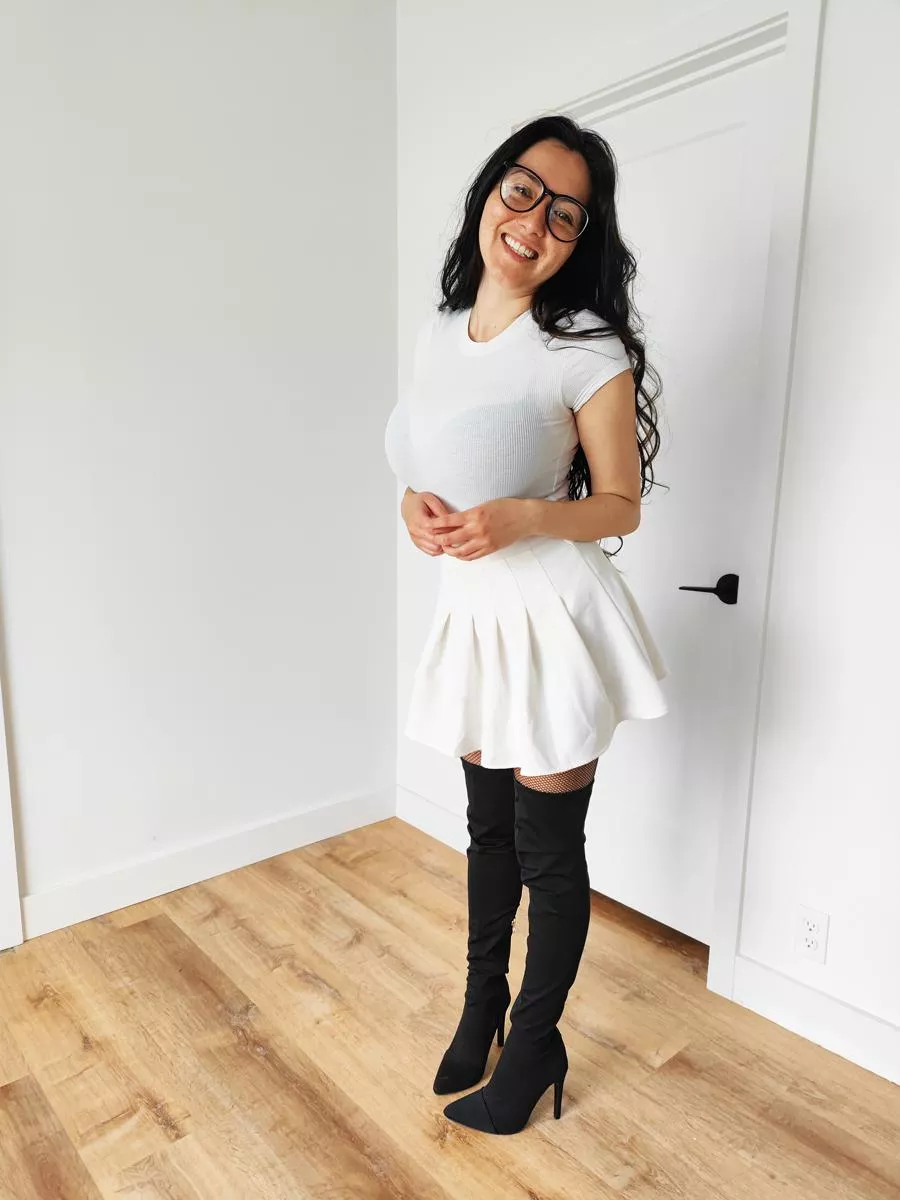 Thigh-highs over fishnets posted by HelloSweetAly