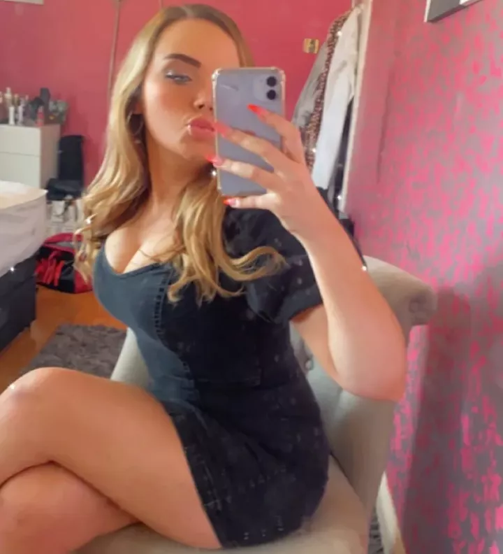 Thighs posted by cockmygfplz
