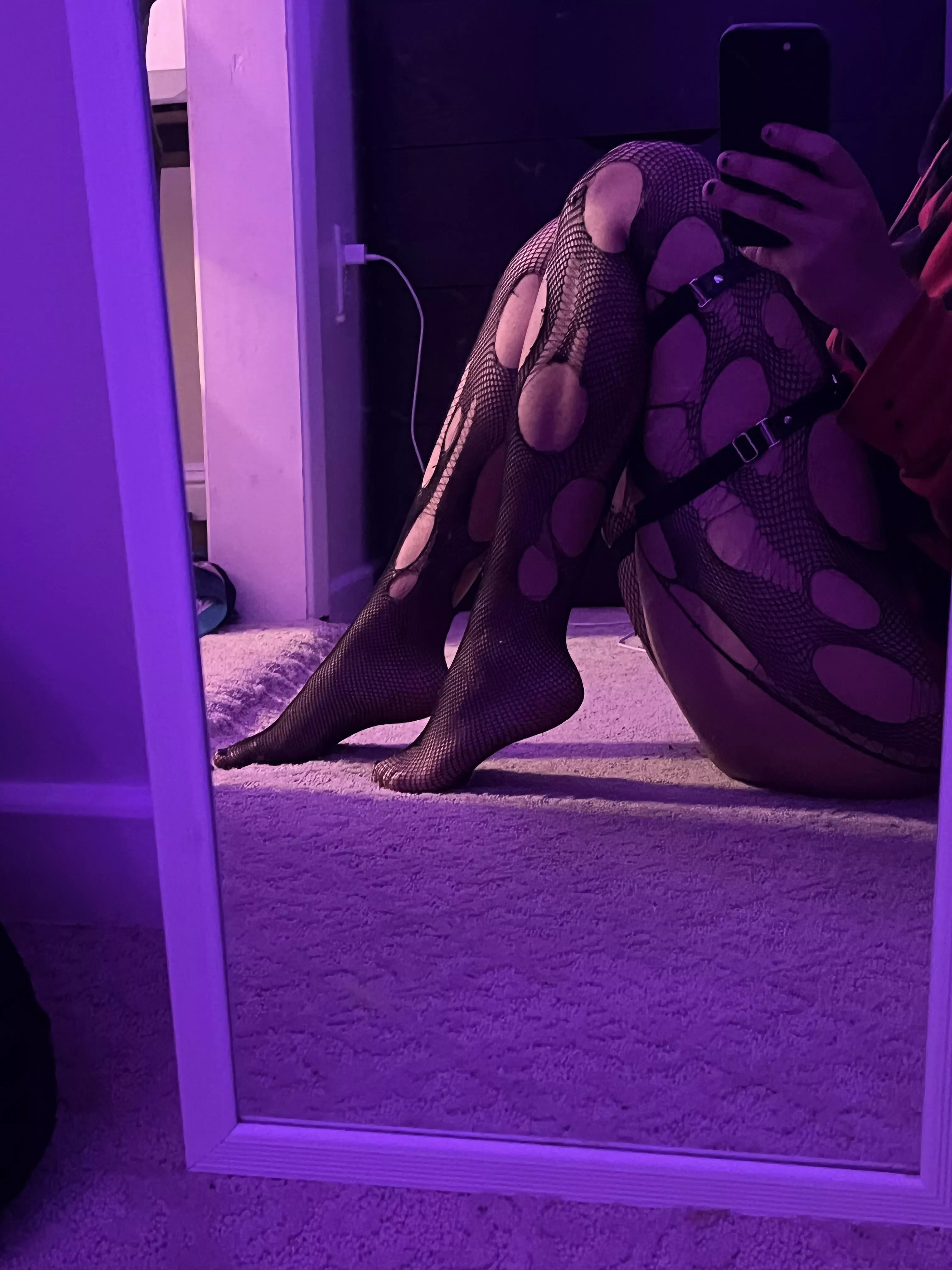 Thighs looking 🔪dangerous🔪 posted by SinfulStranger-808