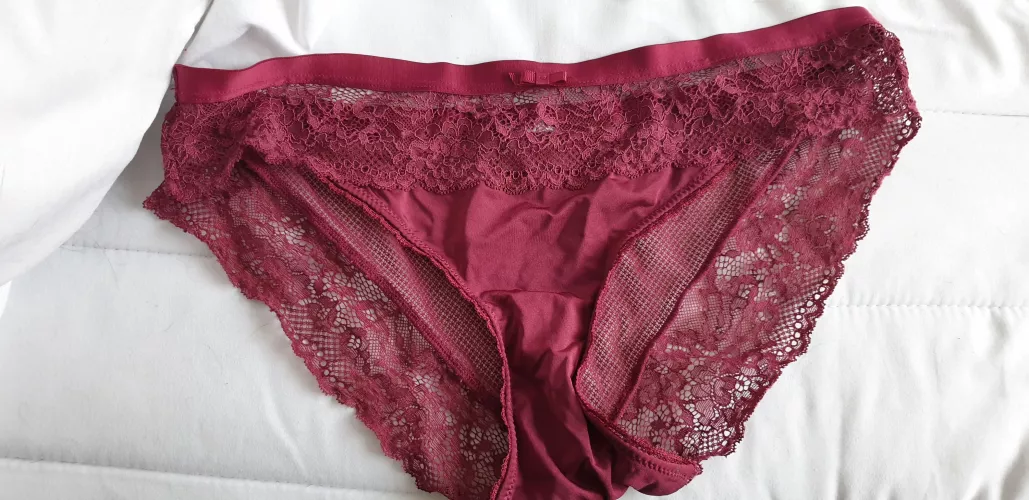 Think I am going to enjoy her panties by spalien00