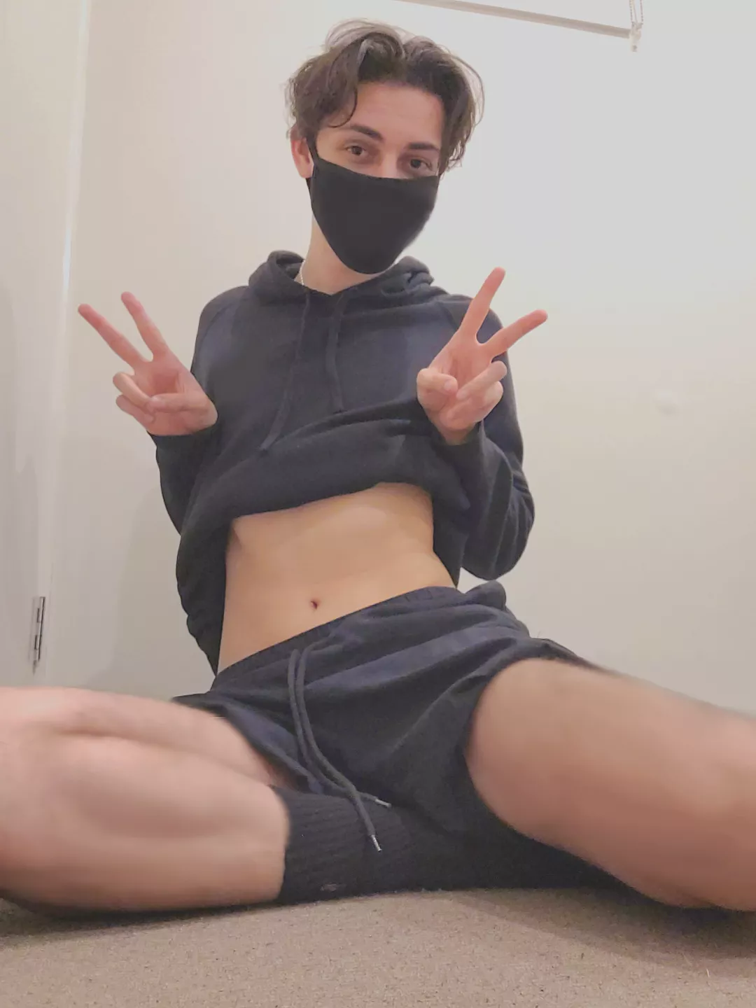 Think I might post one more today, let's hope this one doesn't get removed too! >~< posted by HopeNobodyFindsThiss