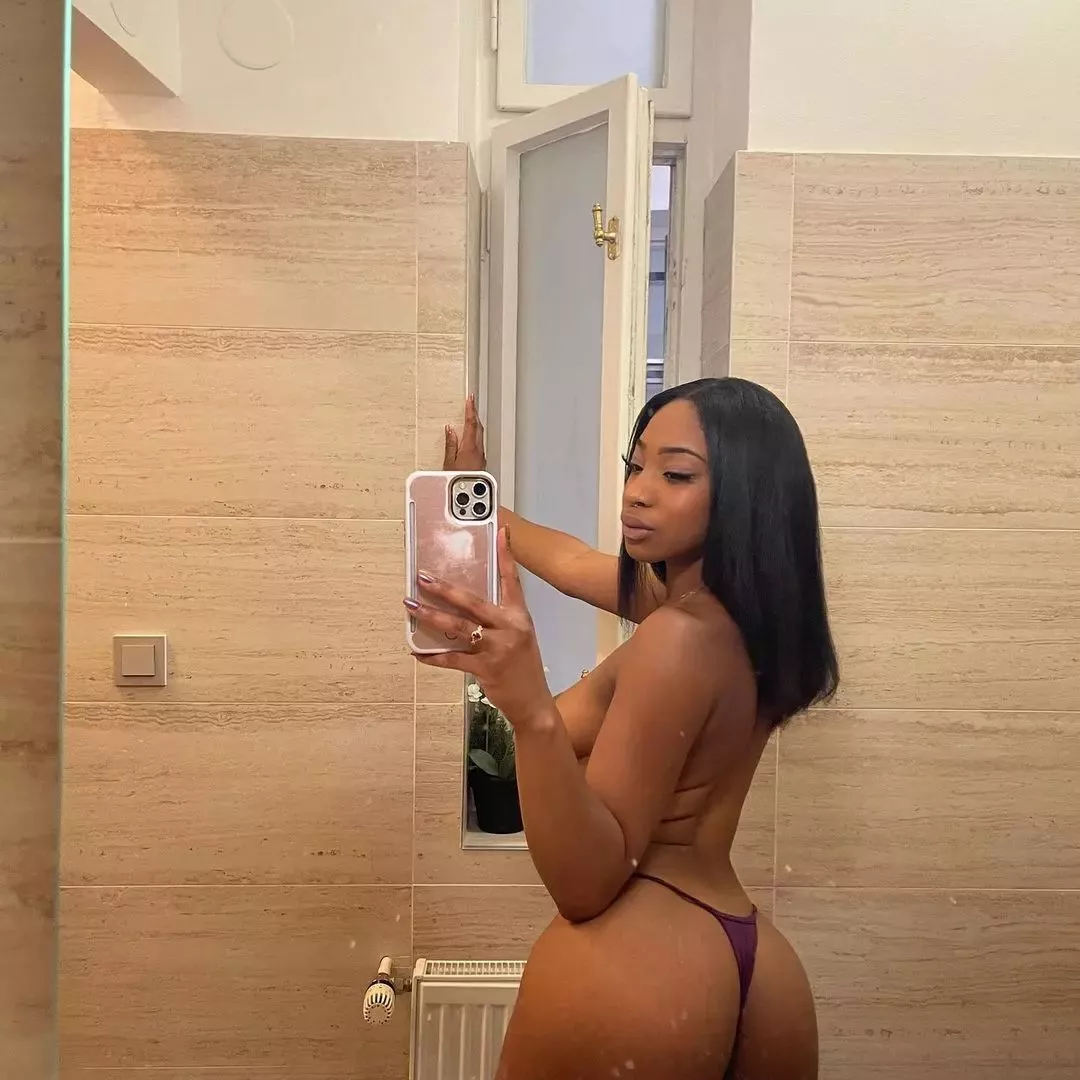 Thinking about you 🍑💦🤎 posted by LockOverall9030