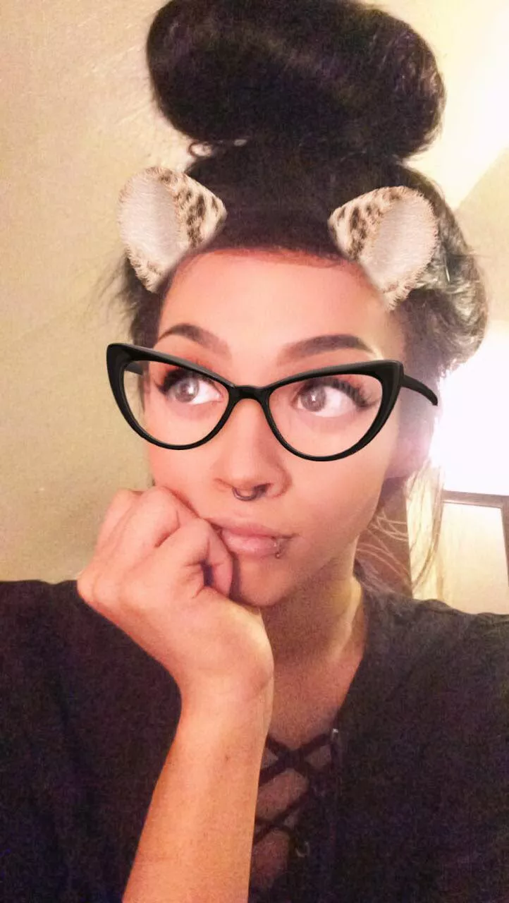 Thinking out loud 💭 posted by RavenBabeXo