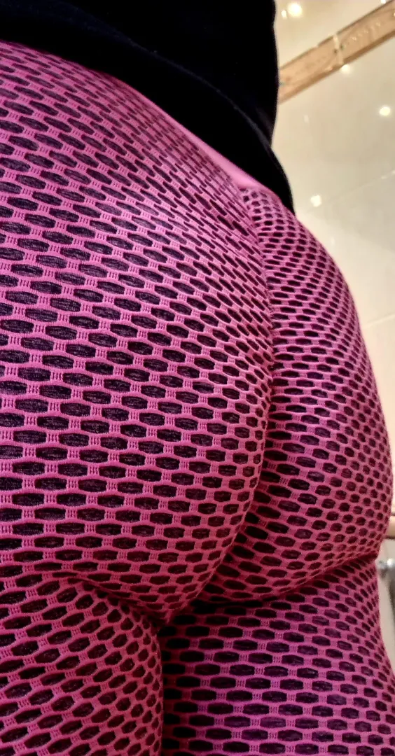 🍑🍑 Thirsty Thursday? by xxxTinkerFairy
