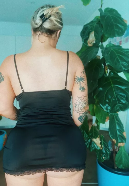 Thirty plus old and still exploring sex!!! such a wild woman!! by LolaBanksLoves