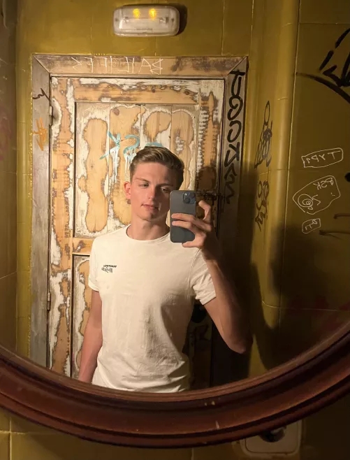 This bathroom had great lighting by brf297