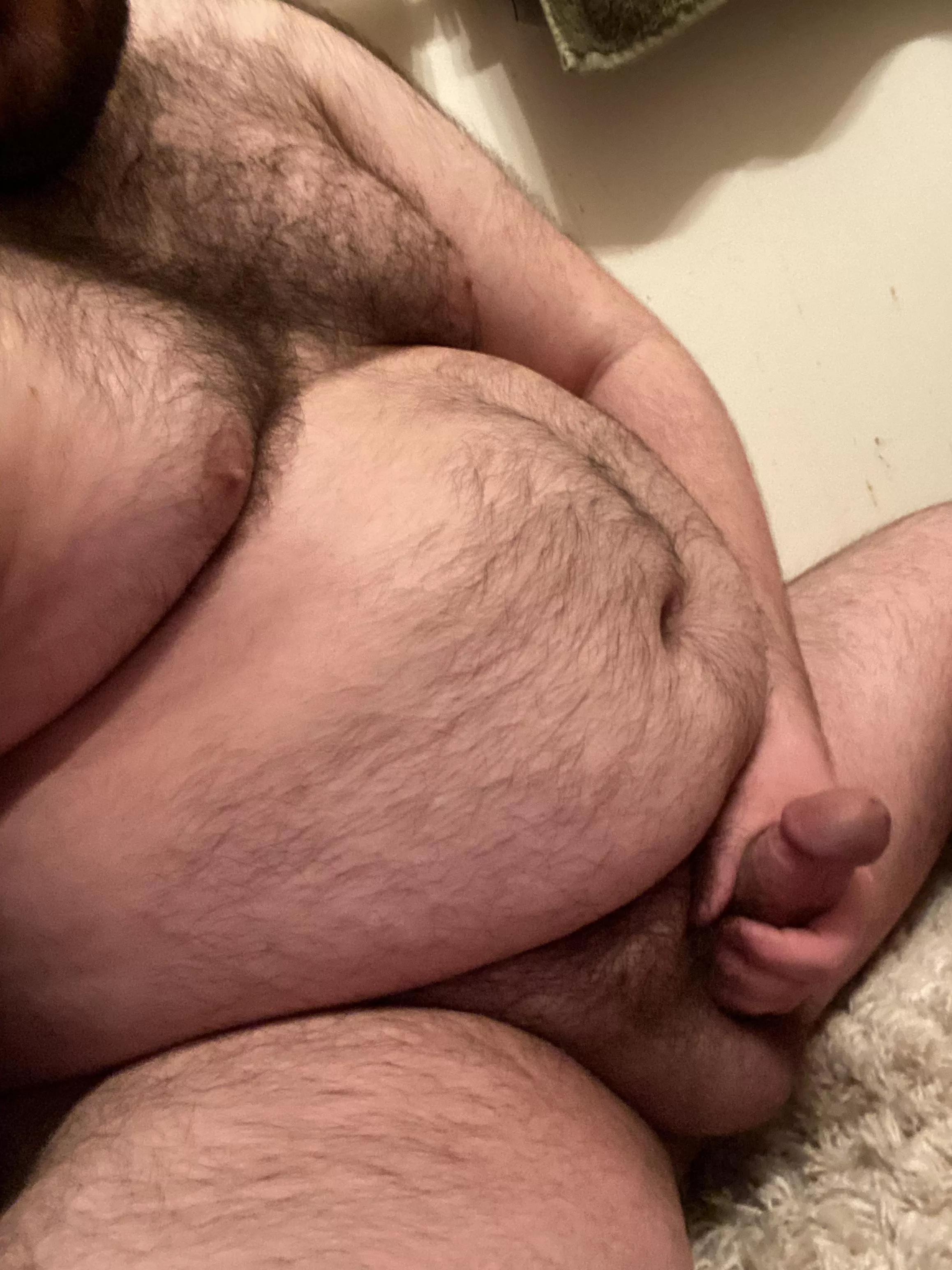 This belly won’t stop growing 😉 posted by TheLazyHermit11