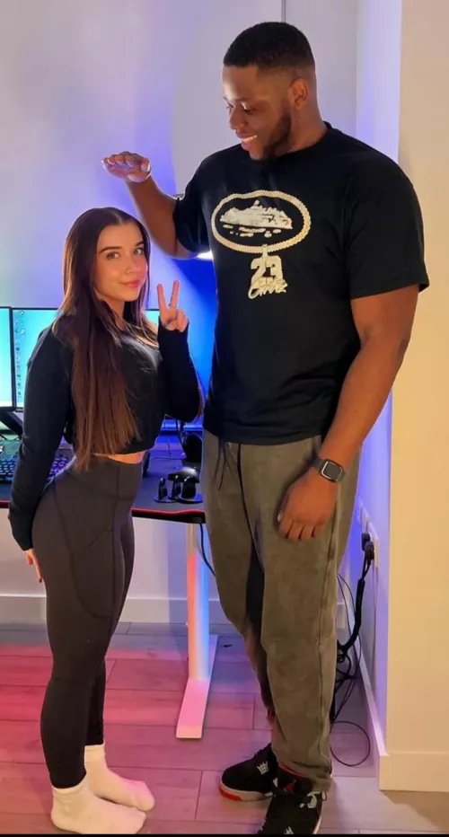 THIS BIG BLACK MAN IS GONNA FUCK THE SHIT OUT OF MY GF😡😡 by sissy_oliva