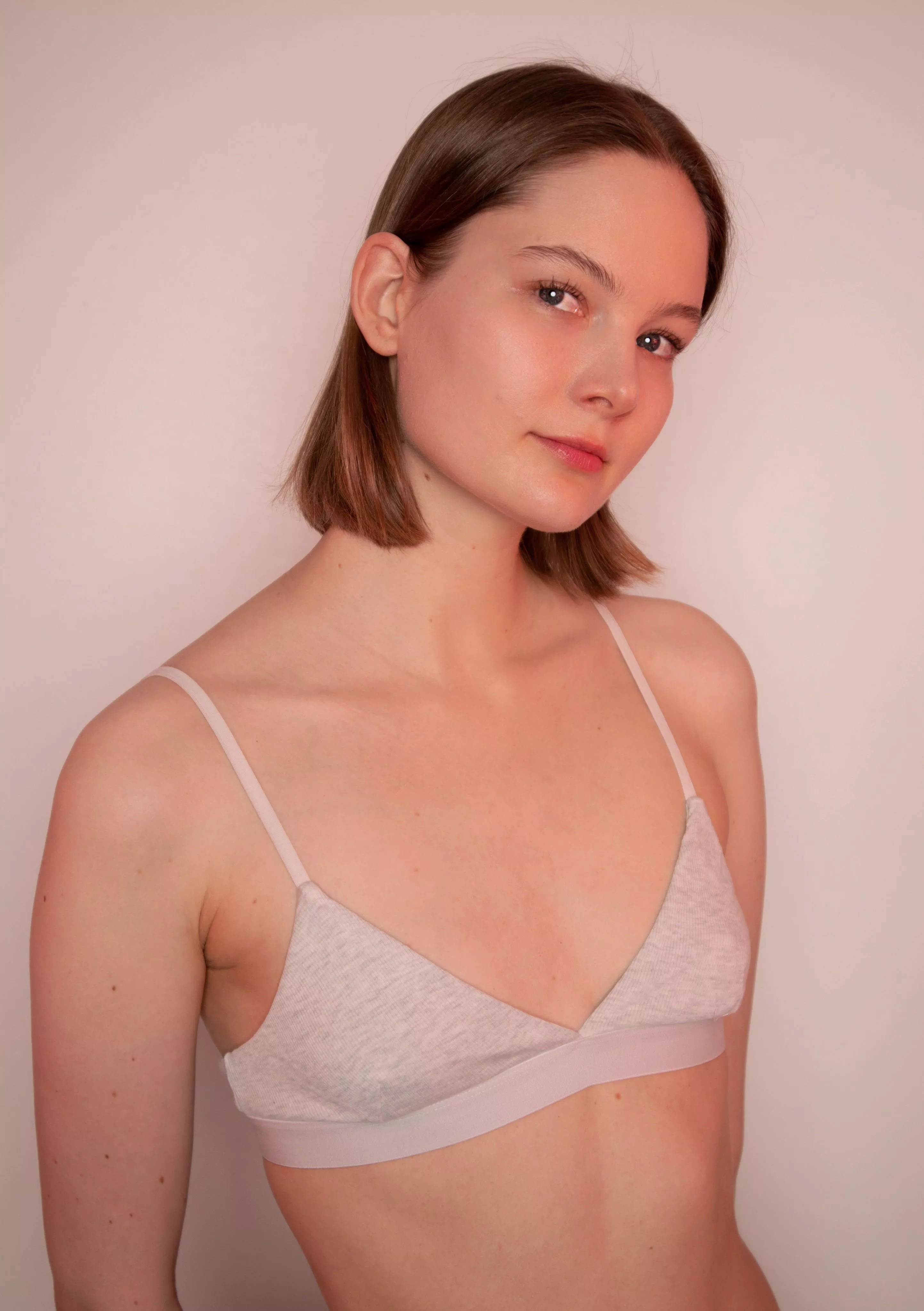 This bra is size S and it’s too big for me posted by sophiaemilia