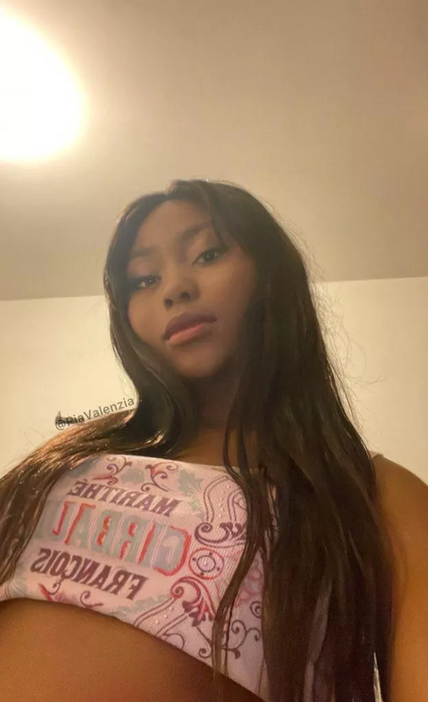 This bratty latina goddess has you begging on your knees to be abused😈 [domme] posted by PiaValenzia