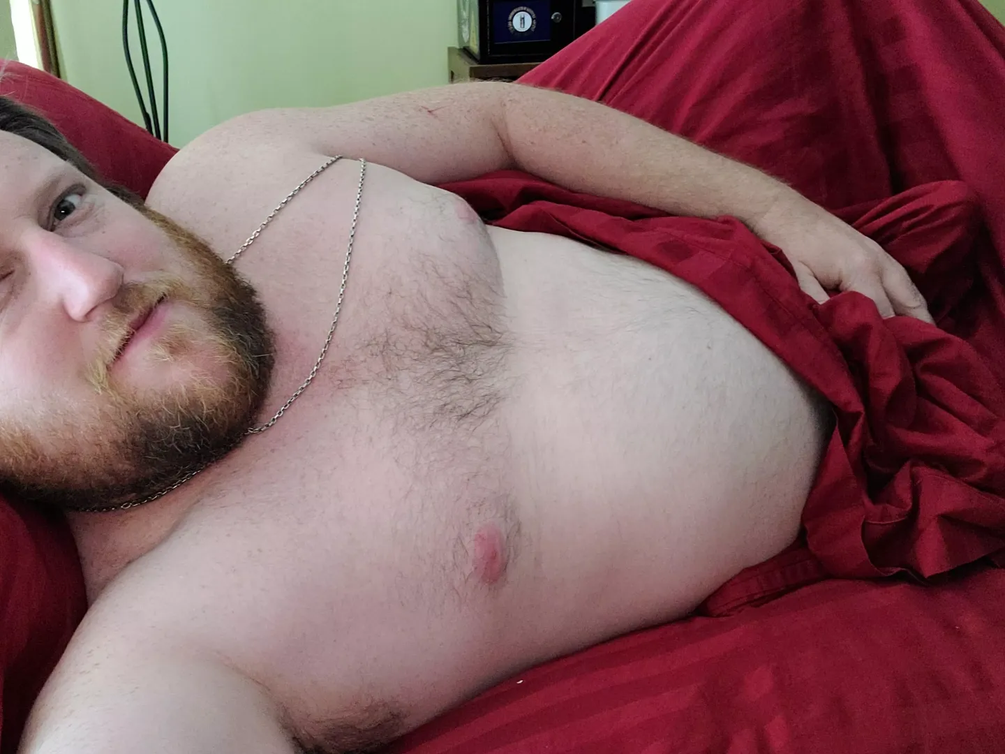 this chubby Kentucky boy has the house to himself, any chib y chasing ladies wanna come to buy. lex ky by dammitbender