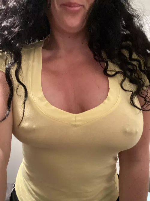 This color makes me think of summer by belle57824