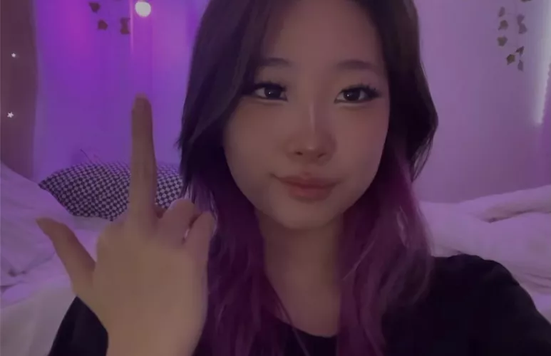 this cute asian has a face perfect for cum and cock. dm if interested 😉 by kworthc