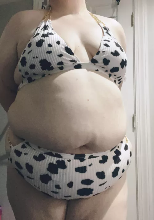 This fat little cow needs more feed 🐮 by his-bbw-vixen