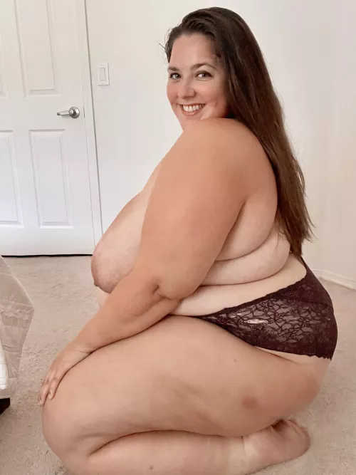 this good girl loves to get fucked on the daily 💕 I’m wondering who if it will it be your lucky day today… by LolaRhiannon