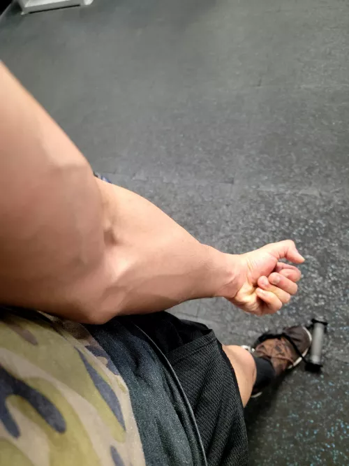 This Hand belongs around your neck by GoFast--DontDie