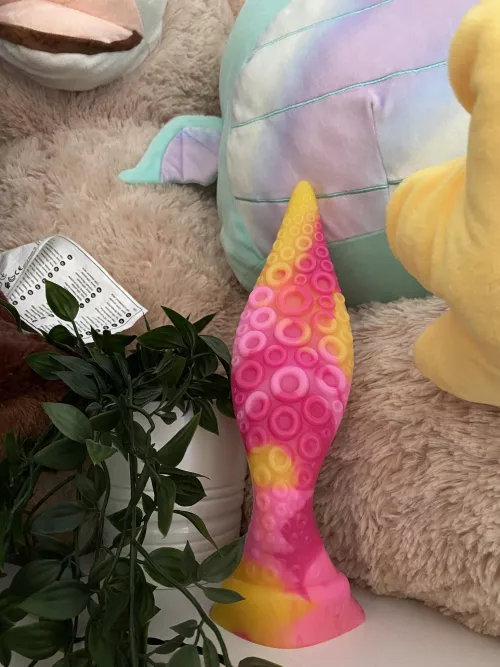 This is Dutch! My first ever fantasy toy, yay! I got it from Phreak Club. I’ve tried to use it once but couldn’t get it all in. It was loads wider than expected and I’m not used to toys this size! by dumbblondebimb0