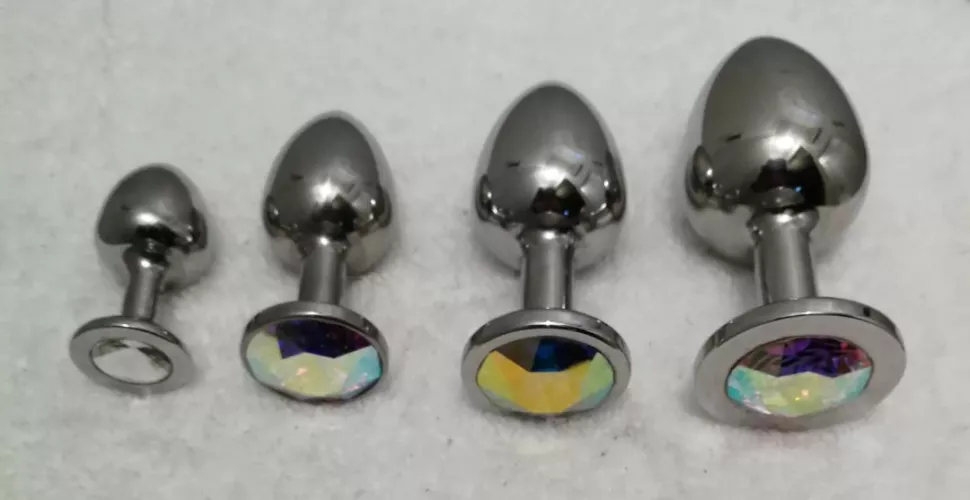 This is fun, it's jewellry for your butt! by clothesarefun4