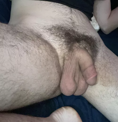 This is how I hang most of the time :P by MindlessDrop