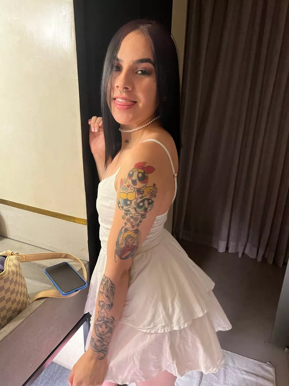 This is how I’d wait for you to come home🥰💋 posted by Uharon