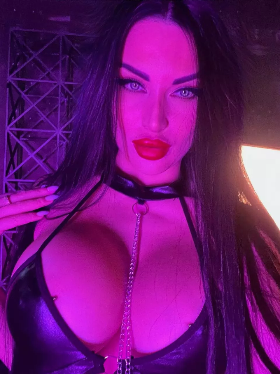 This is me trying to have you start your week with a smile on your face posted by windyconflict1