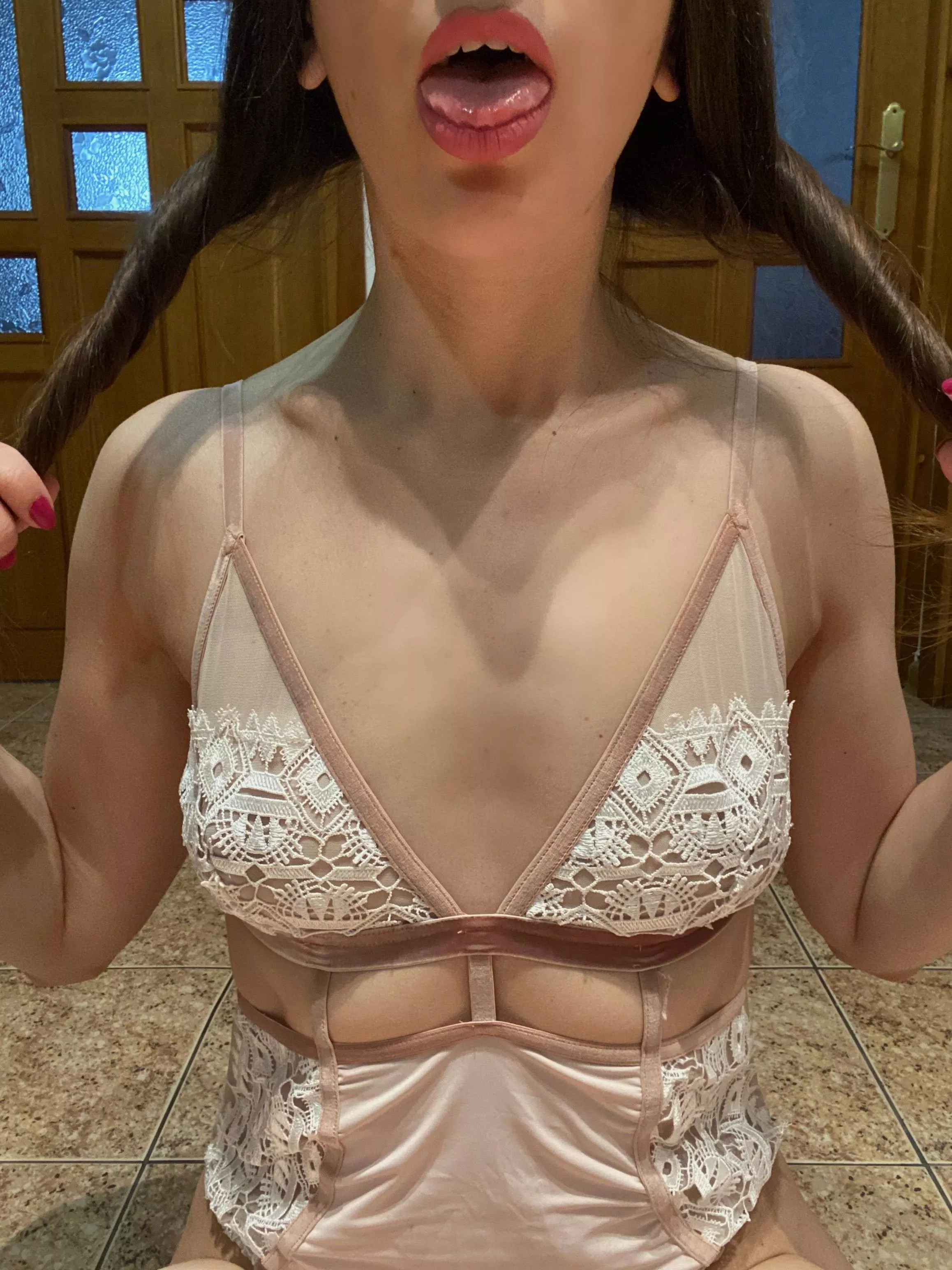 This is me trying to have you start your week with a smile on your face posted by genuineproximity3362