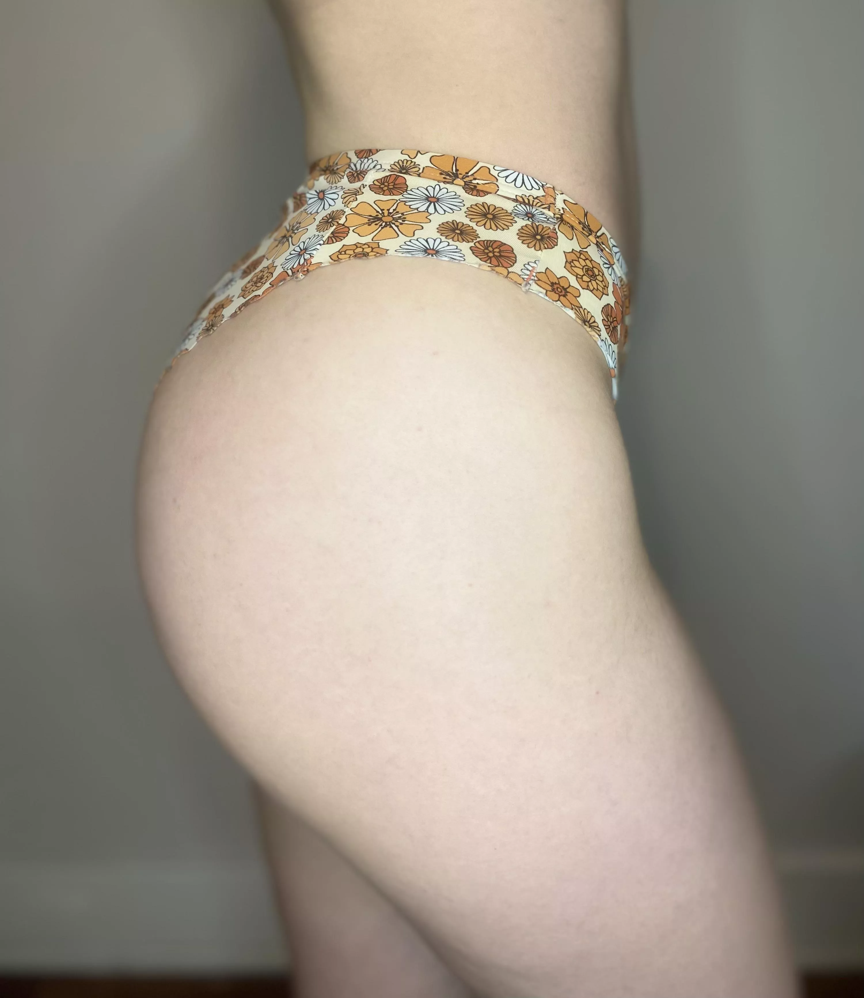 This is my butt, and I hope you like it! 😘 posted by Kate_c_OG