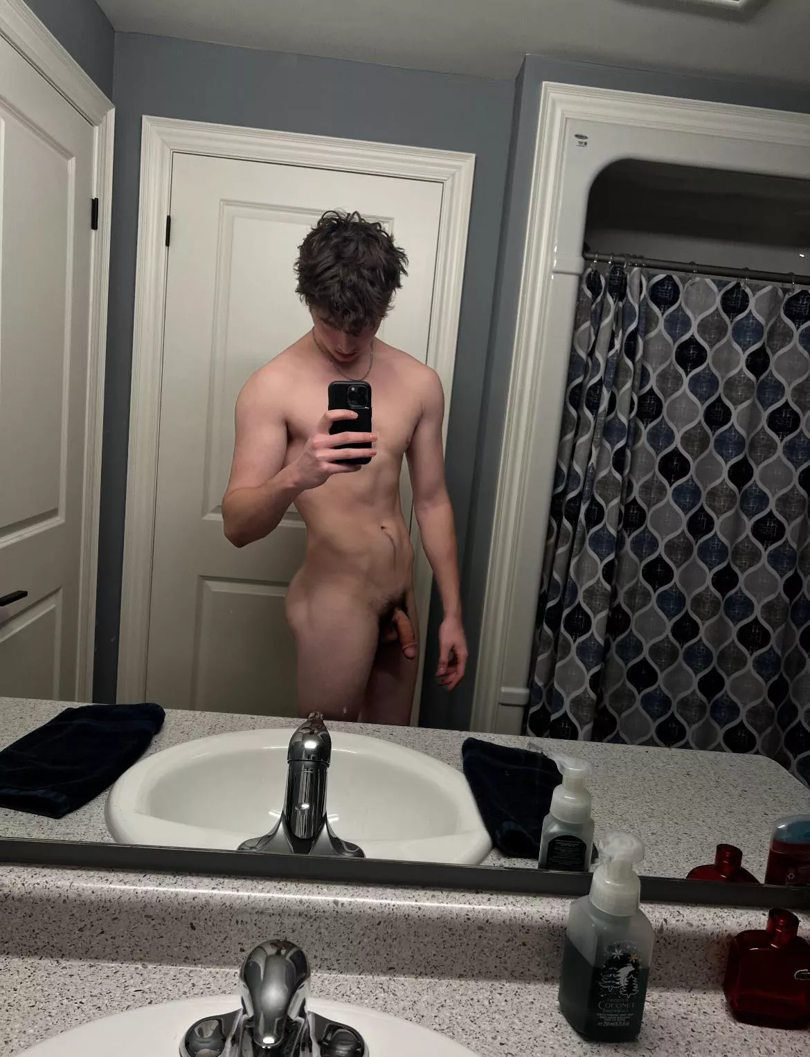 This is my flaccid Canadian cut cock posted by sadboycad