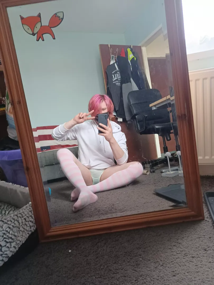 this is okay right? 🥰😊 posted by OtokonokoconOska