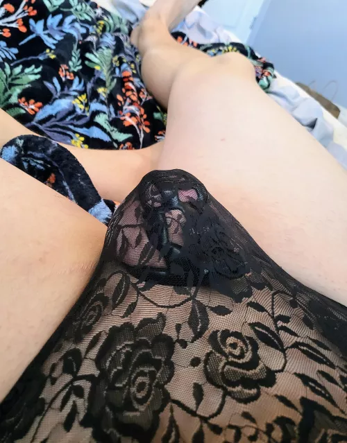 this is so cute over my cage! I love it! by Ok_Honeydew9100