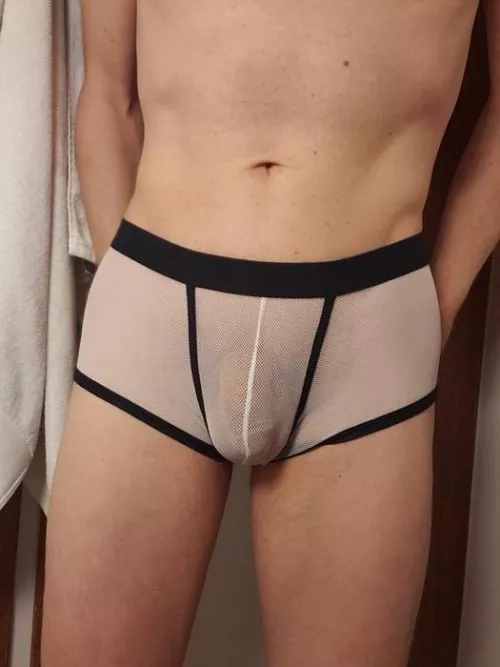 This is technically still an outline, right? Hard shot in my profile. by HalcyonSFX