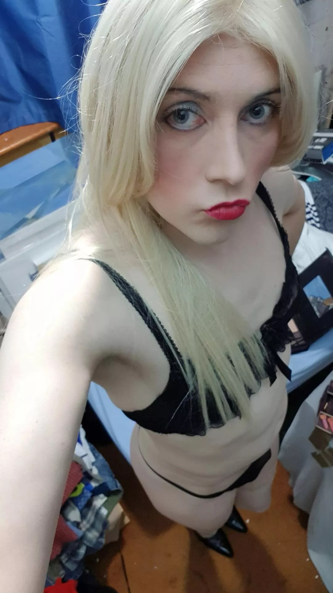 This is totally normal right? posted by Beginning-Race2361