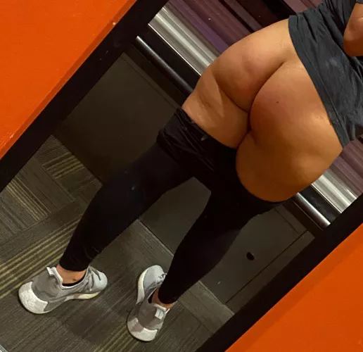 This is what I get before she comes home with a full Pussy by Mr_Toes23