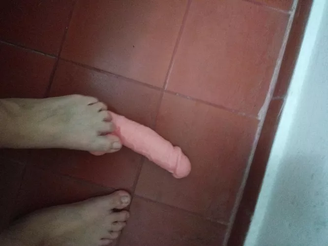 This is what you deserve, usless tiny shrimp by misselysabeth