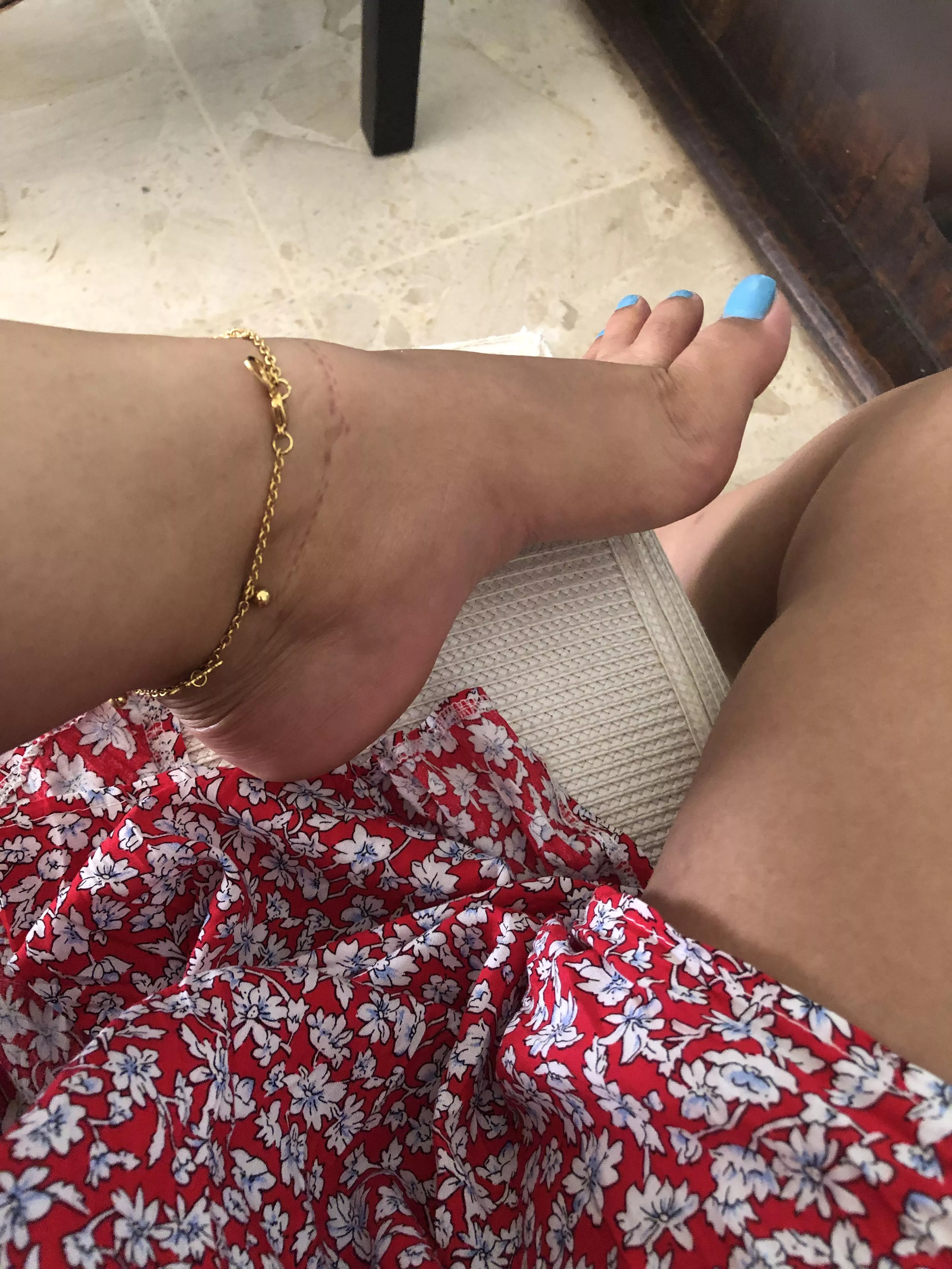 This is what you’ll see down the table while im eating posted by Feetpics0o-