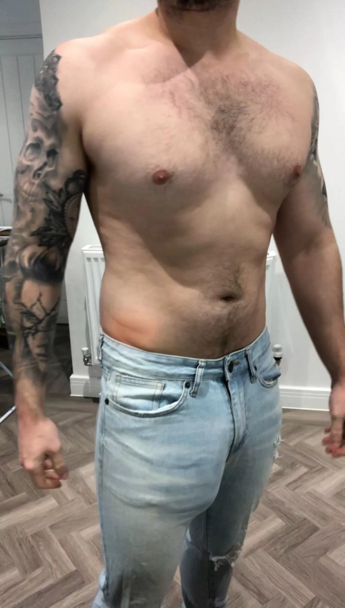 This is why I can’t wear skinny jeans posted by 1dollarscratchy