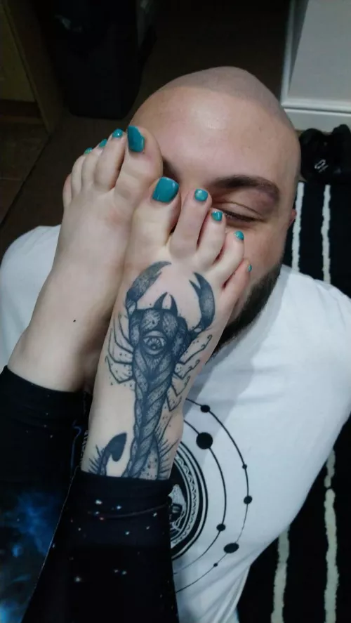 This little piggy loves My feet by Miss_Domme