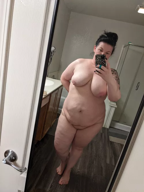 This mommy needs love ❤️❤️ by DaneeMarie1