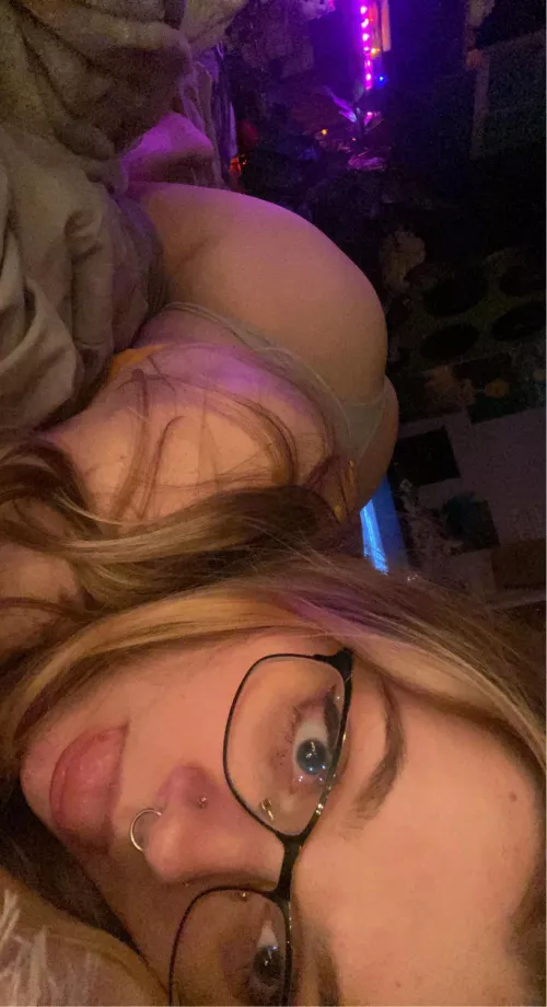 this nerdy slut needs some cum painted on her glasses 🤓 by slackslave