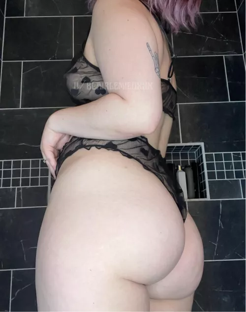 This pale gal is going to the beach this weekend. Bringing an obscene amount of sunscreen. by blairlemieuxxx