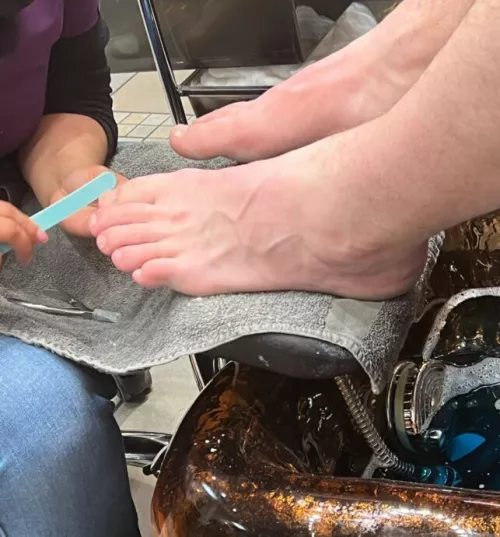 this poor lady really had to work by yuglamronatsuj