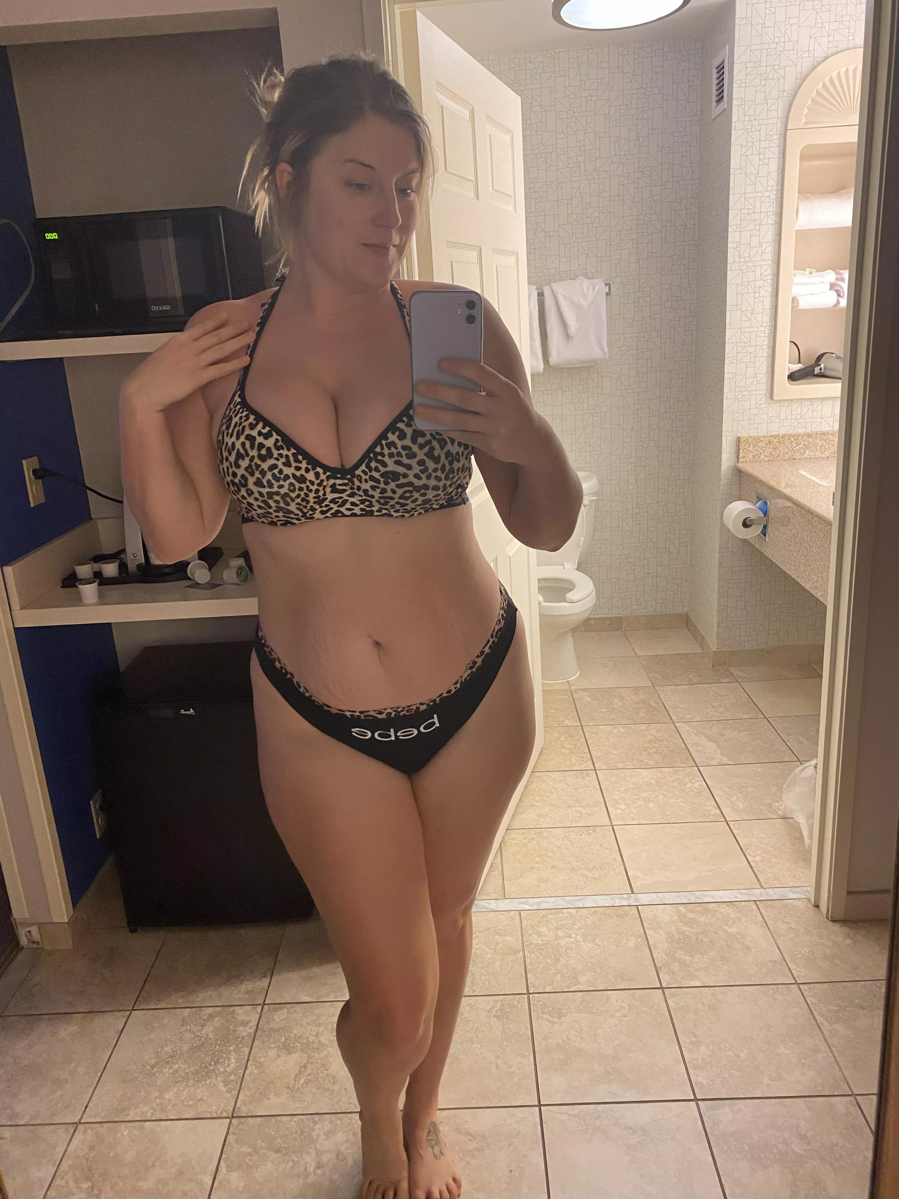 This set makes my mombod look so sexy posted by LilyD93