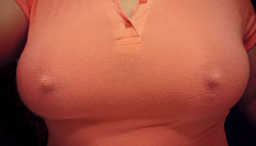 This sunshine has me feeling a certain way and the cold is making it obvious by PrimroseDevilwood