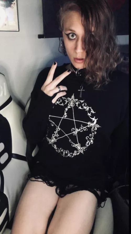 This sweater is so cozy plus it makes people ask if I’m a witch~ by Mimic_13