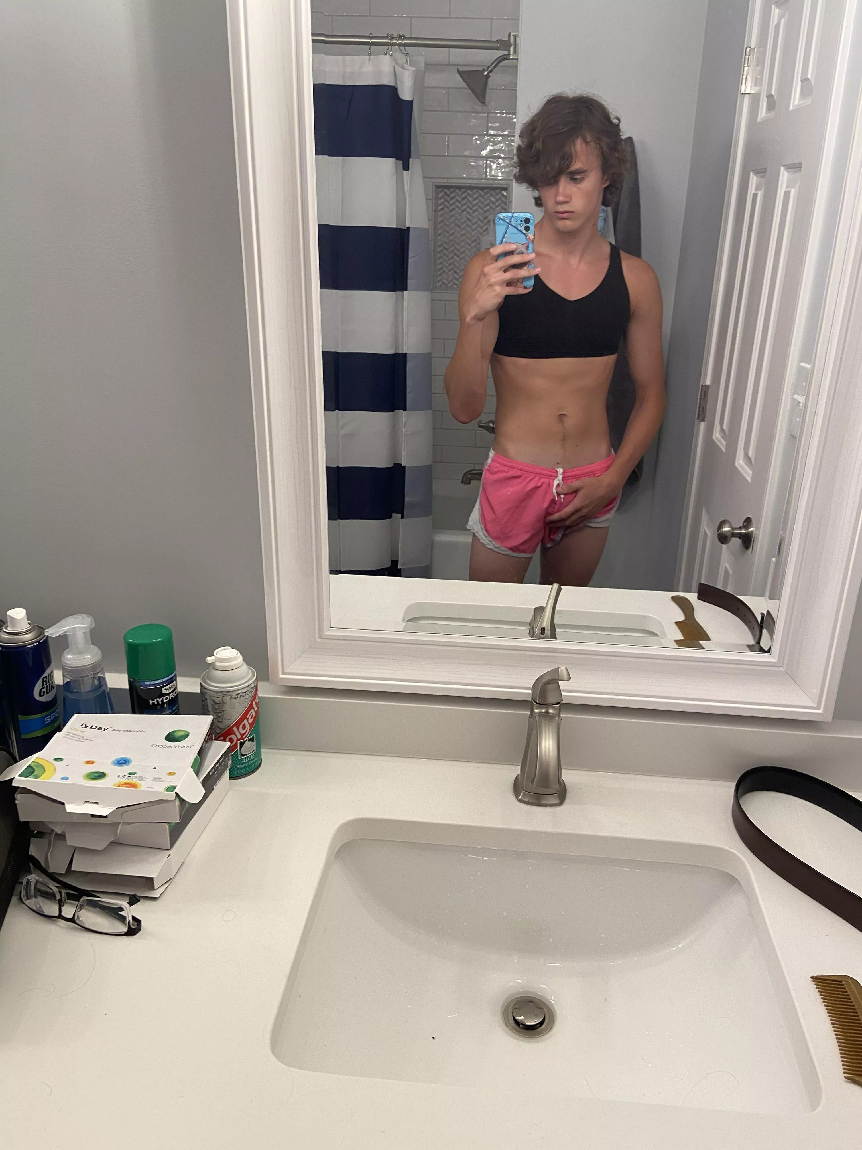 This turns me on so much[19M] posted by iconicfemboy
