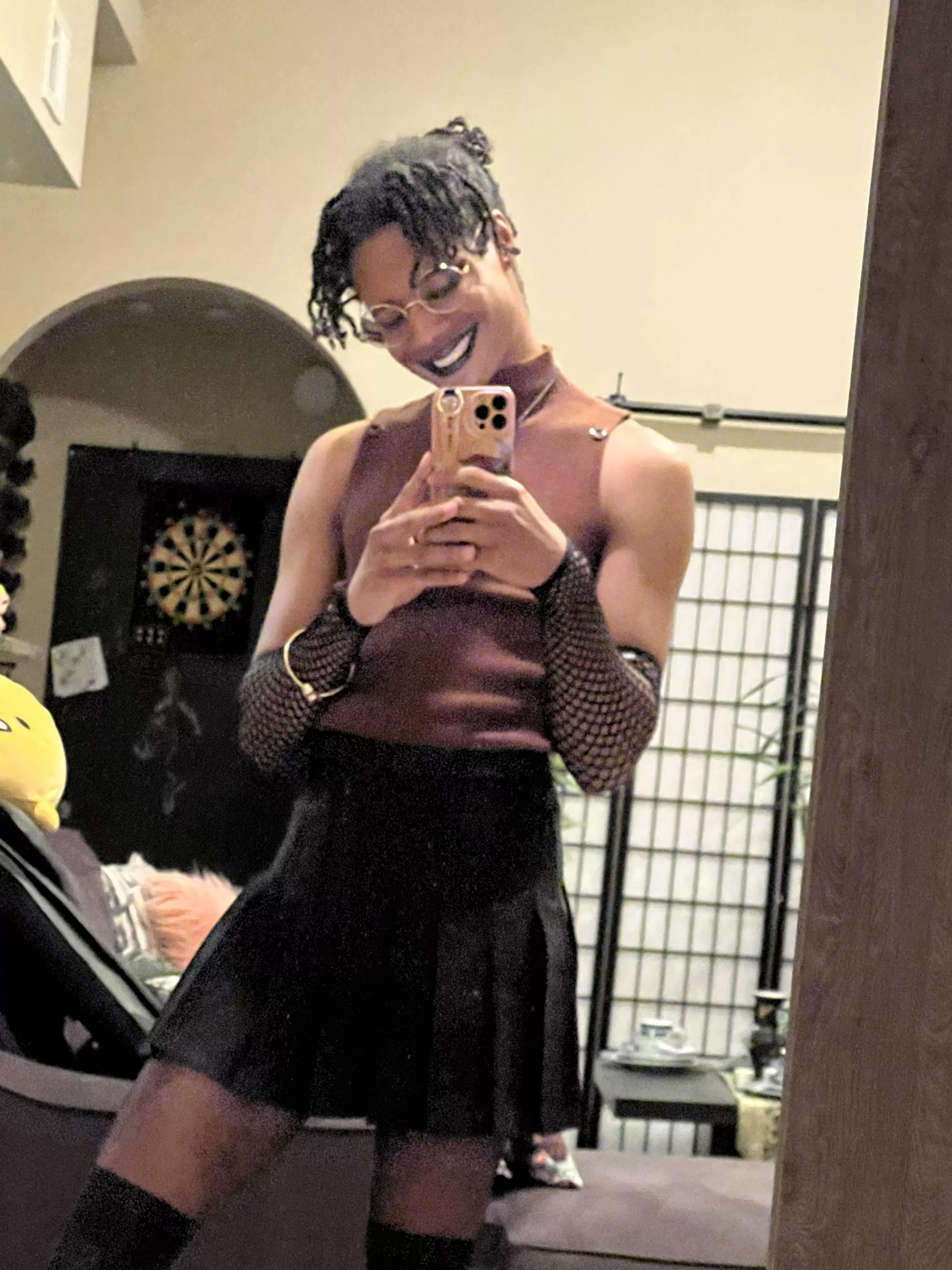 This was my most liked picture over on r/non-binary what do you guys think? posted by JihmiirDFreecss